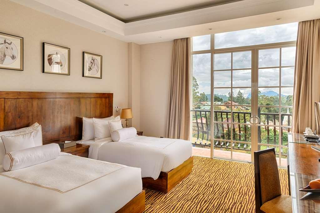 The Golden Ridge Hotel Нувара Елия Стая снимка