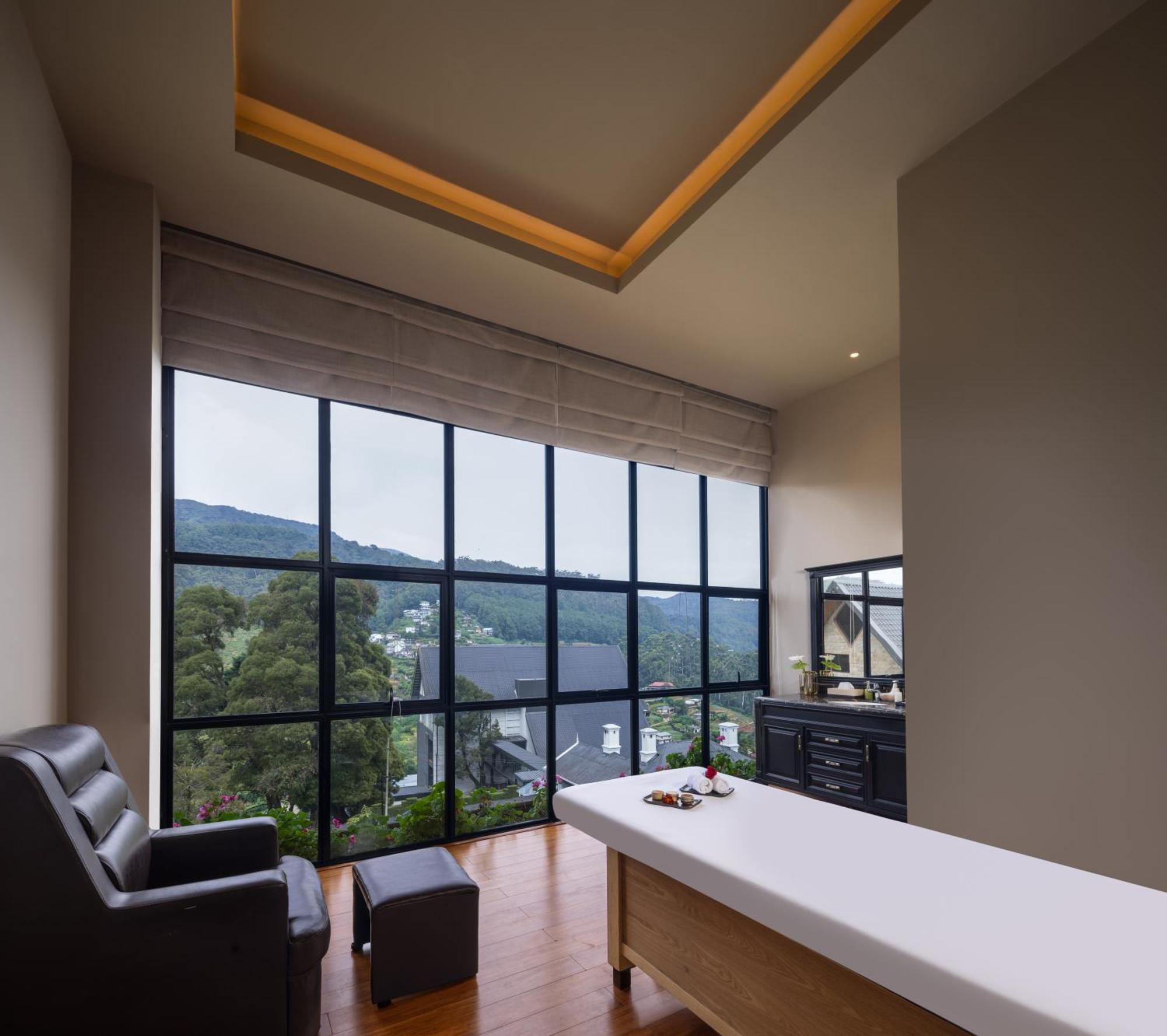 The Golden Ridge Hotel Нувара Елия Екстериор снимка