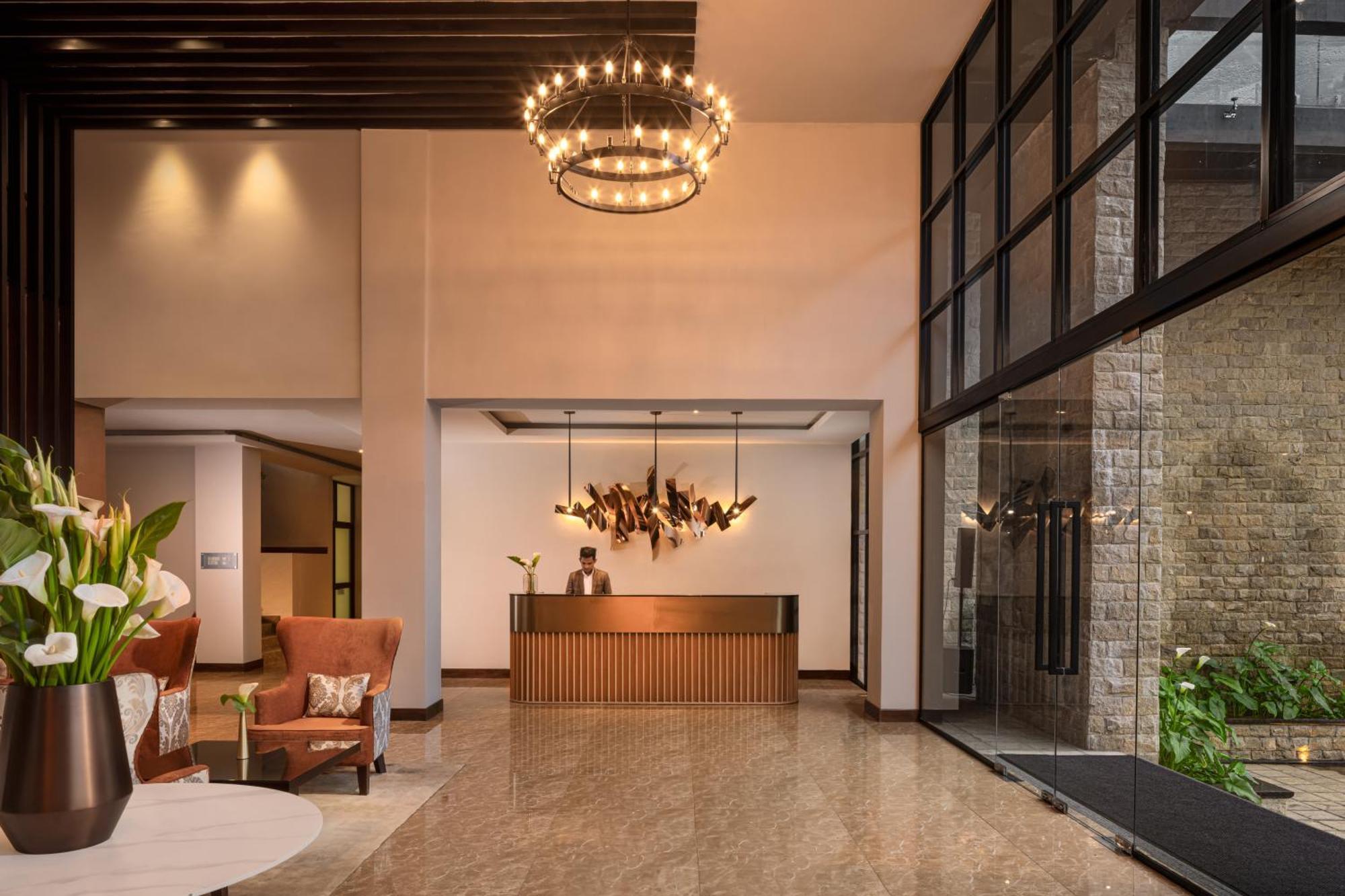 The Golden Ridge Hotel Нувара Елия Екстериор снимка