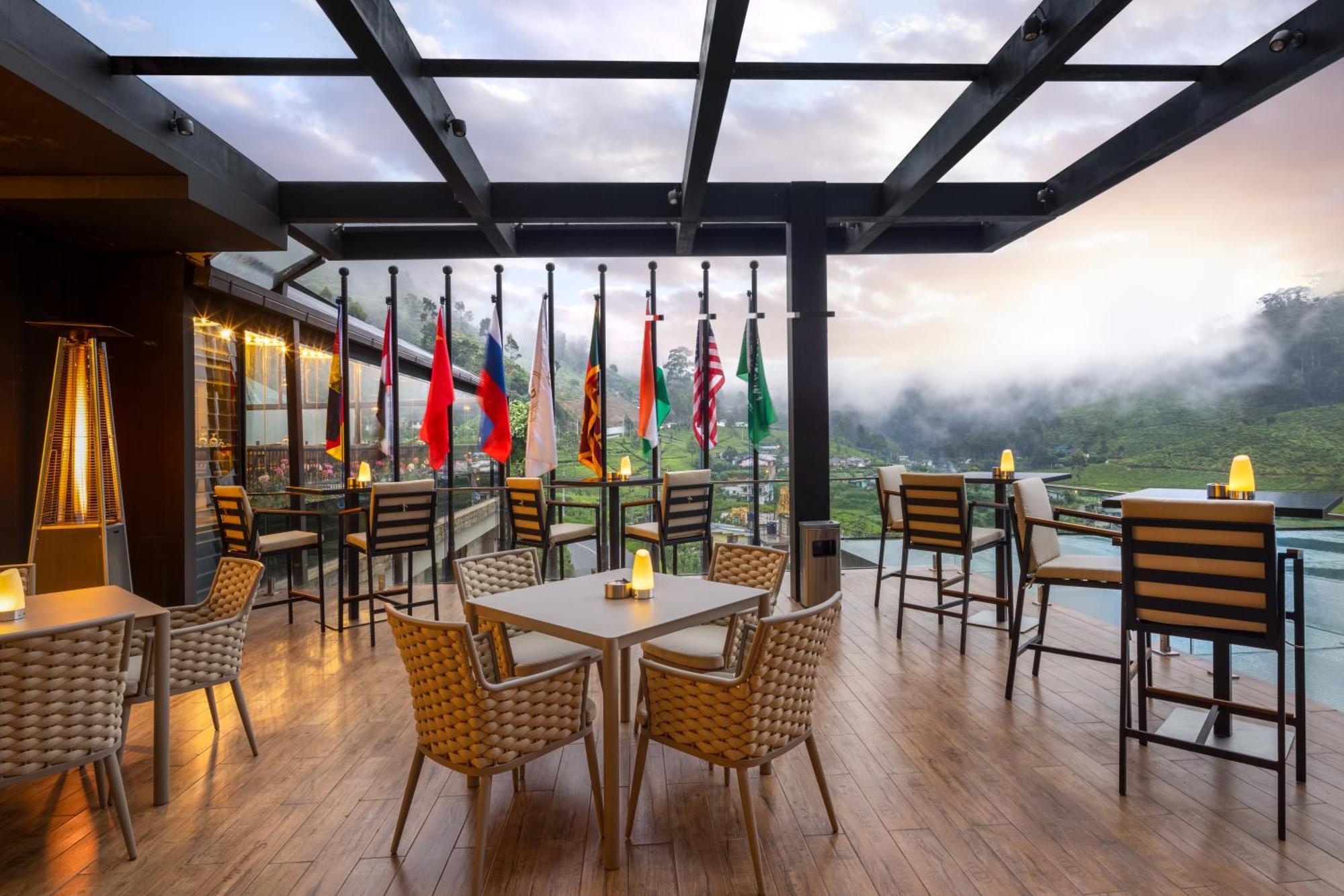 The Golden Ridge Hotel Нувара Елия Екстериор снимка