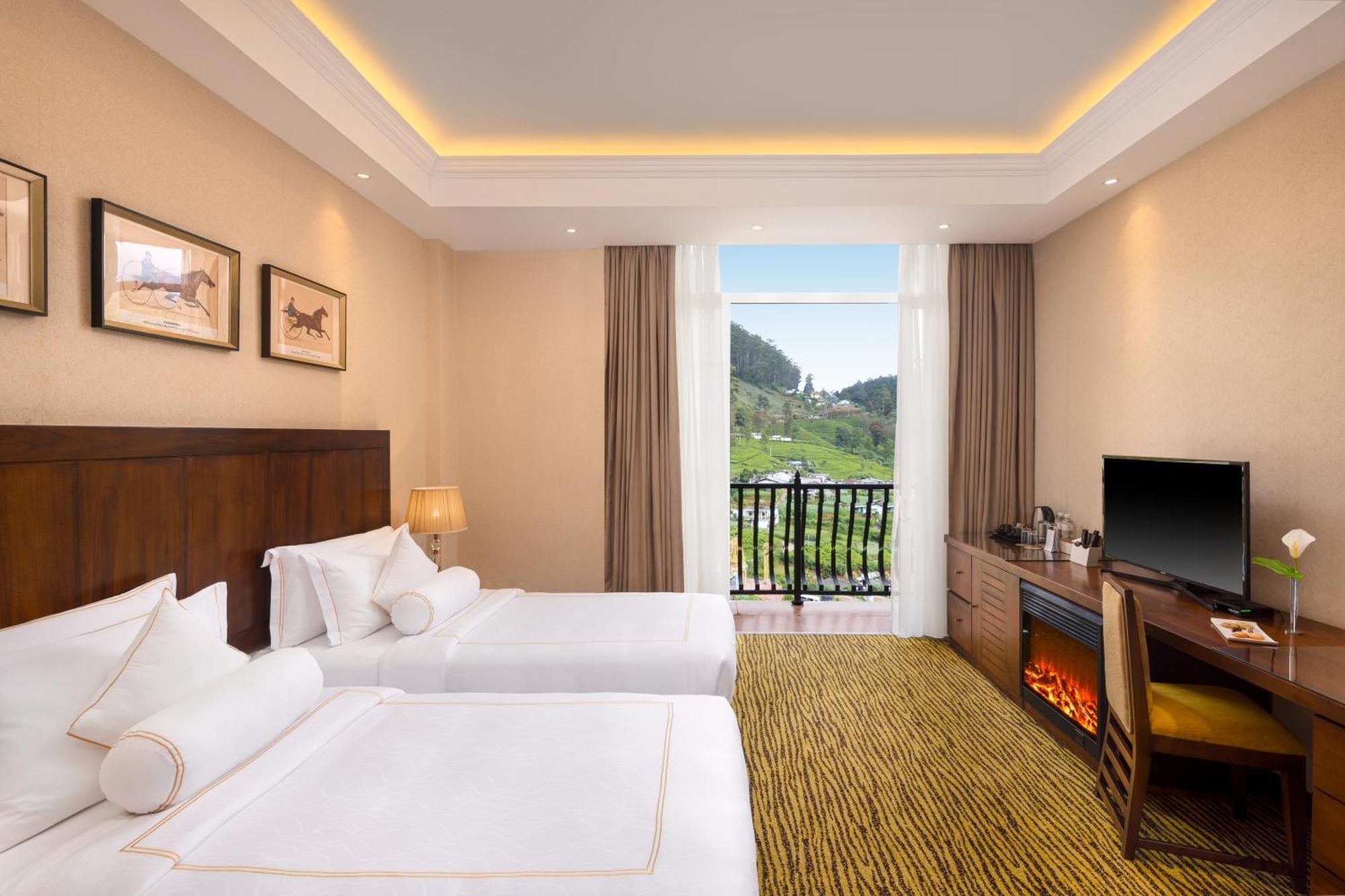 The Golden Ridge Hotel Нувара Елия Екстериор снимка